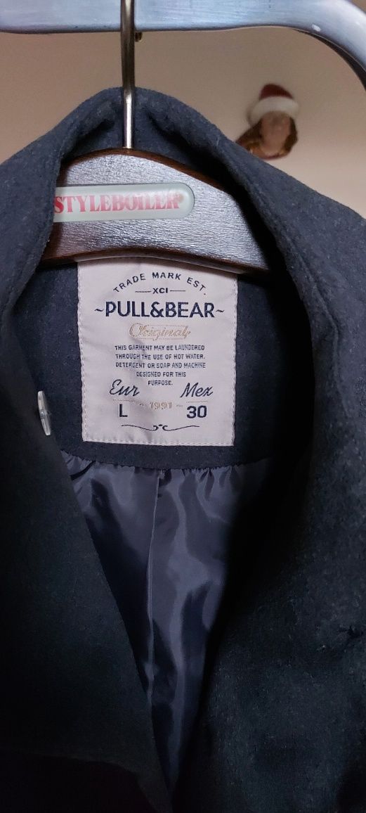 Śliczny,popielaty przejściowy płaszczyk Pull&Bear  rozmiar L