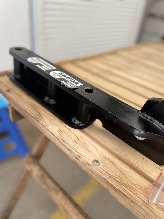 Фаркоп VW passat B5 Skoda Superb