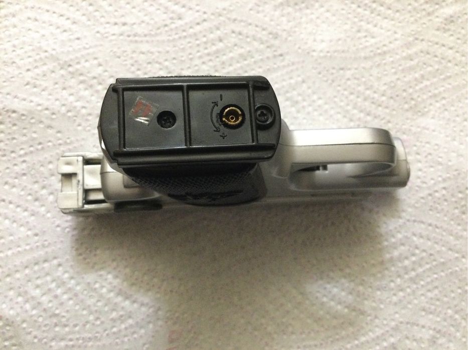 Продам пьезо зажигалка новая