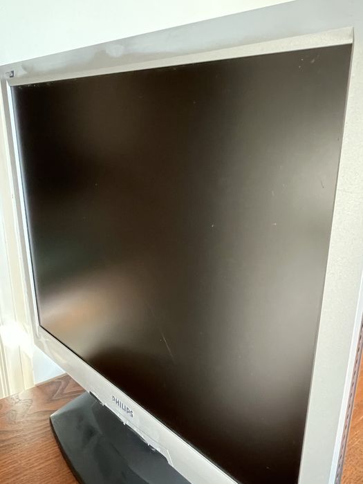[uszkodzony] Monitor LCD 17" Philips 170B4 1280x1024