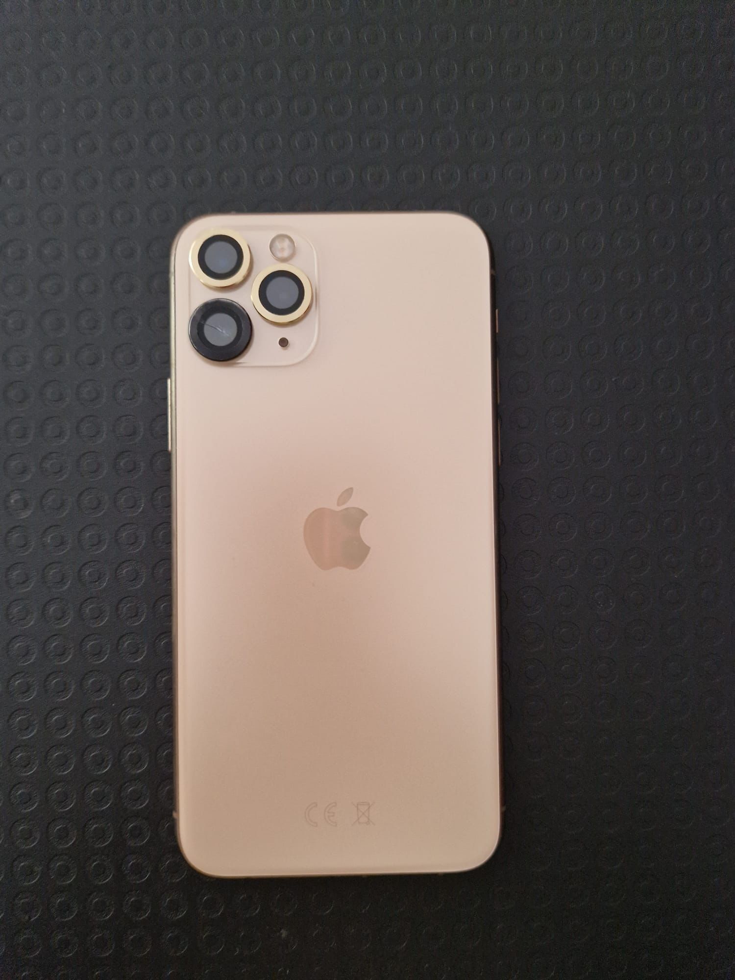 Iphone 11 pro 256gb dourado com capas