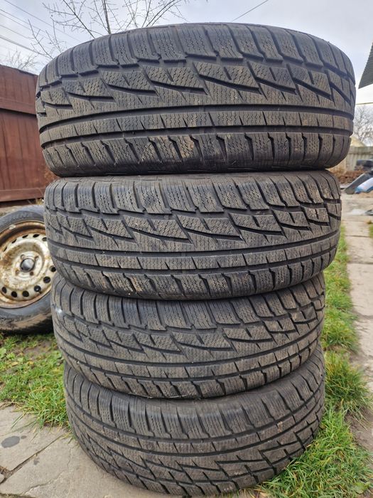 Продам Резину комплект у відмінному стані