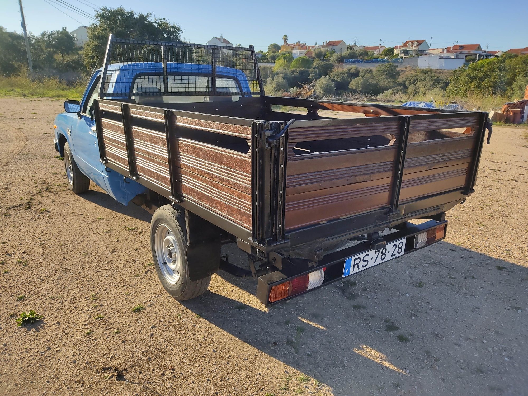 Toyota Hilux ln40