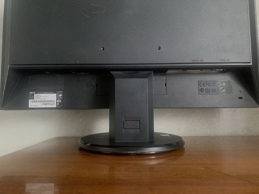 Монитор Acer V223HQ - диагональ 21,5.