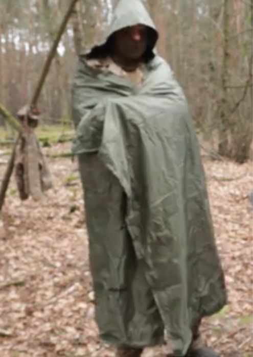 Термоковдра універсальна пончо накидка такиична флісова.