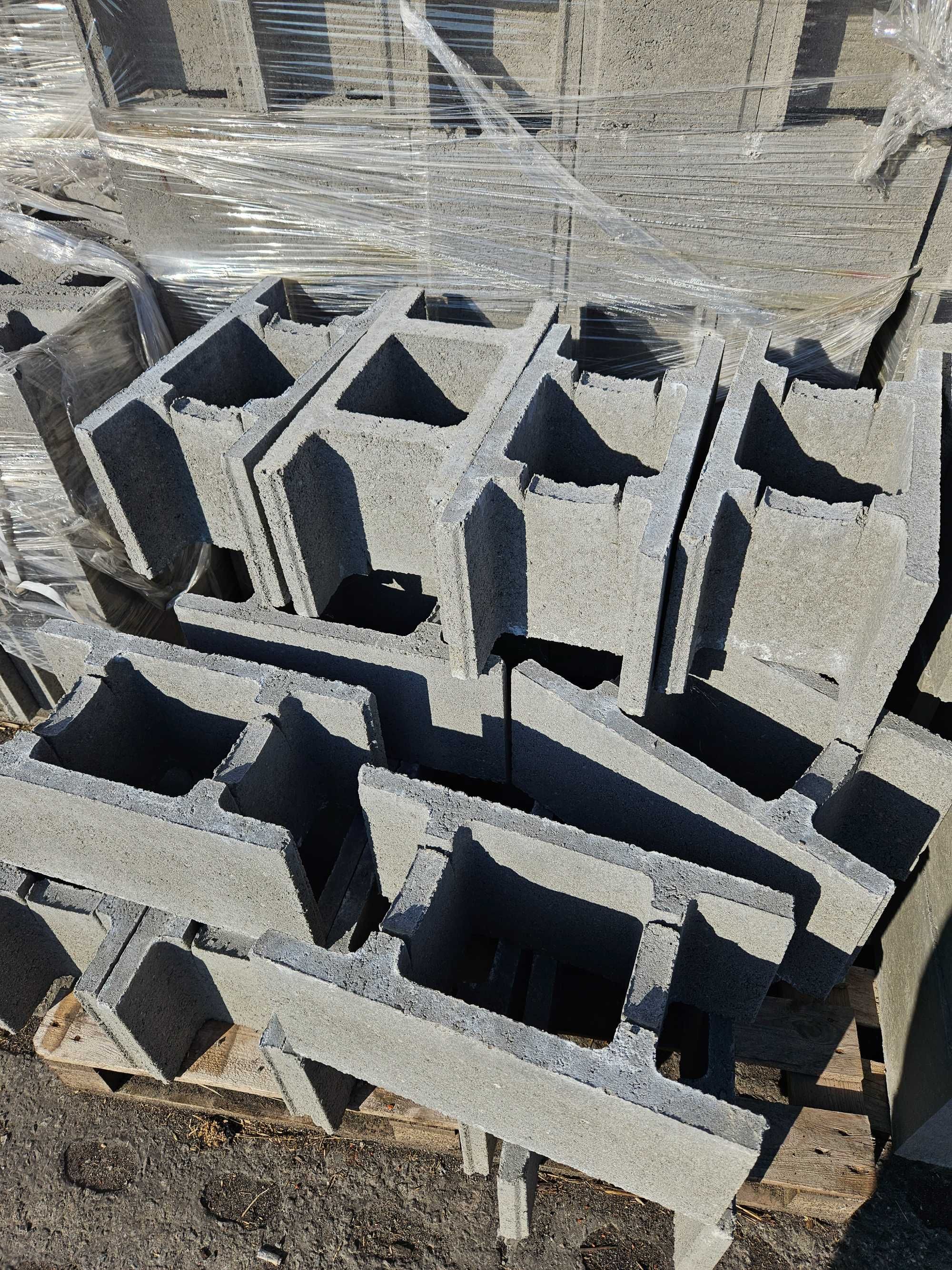 Pustak szalunkowy 50 x 24 x 24 cm