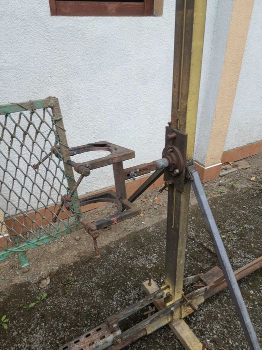 Стенд, що обертається, для фарбування, піскоструменя та ін.