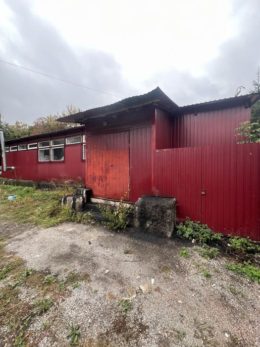 Продаж комерційного приміщення 220 кв.м на приватній  зем .4 сотки.