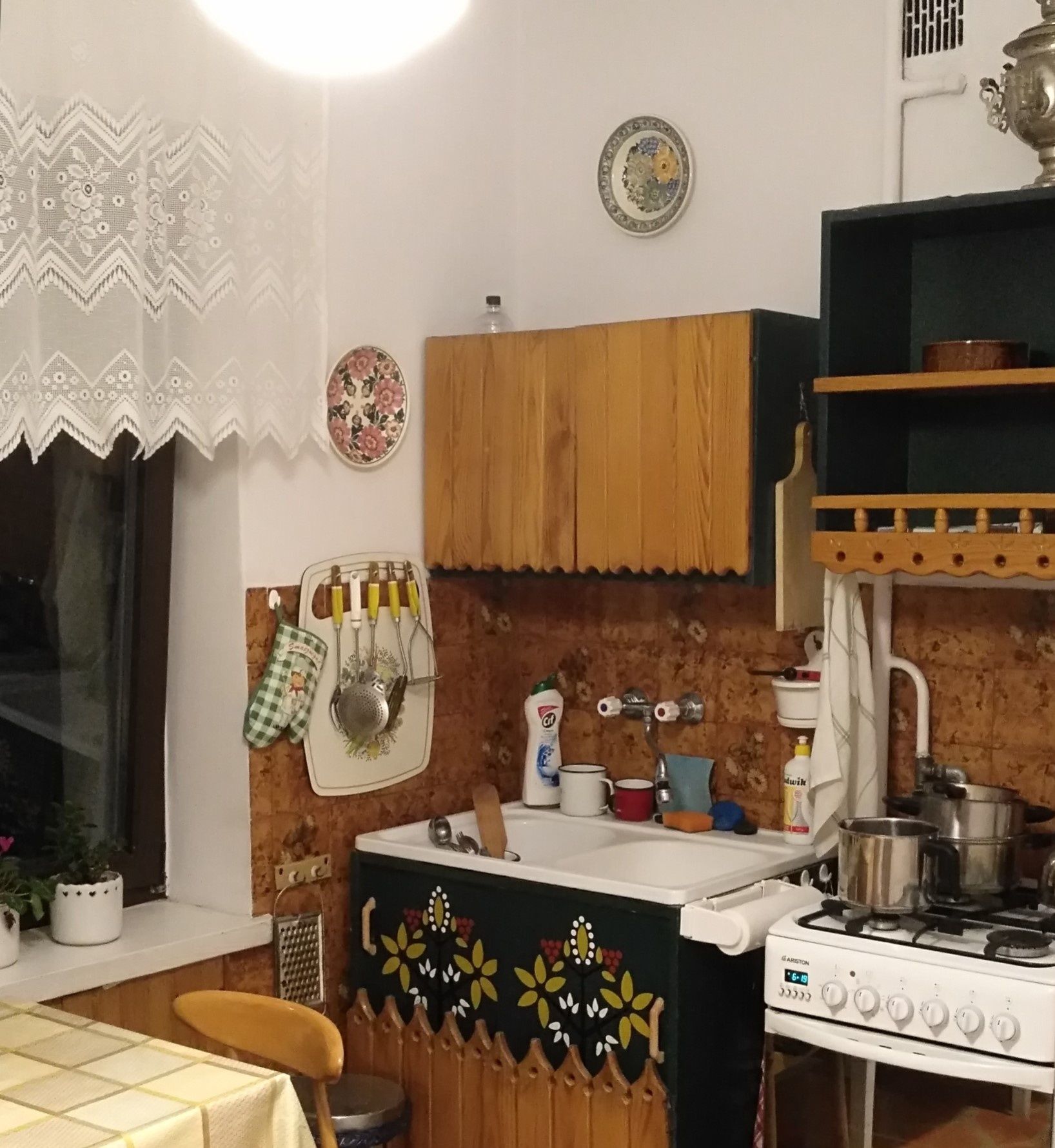 Pokój w samodzielnym mieszkaniu dwupokojowym