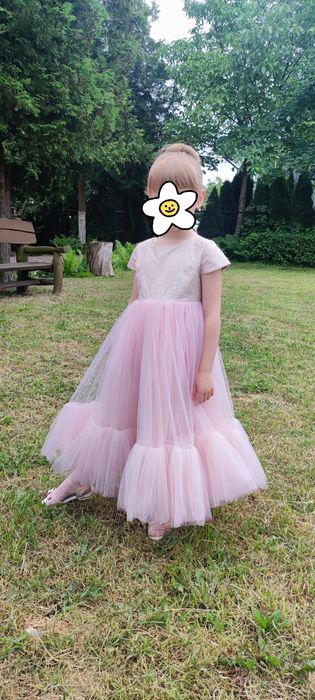 Святкове плаття для дівчинки