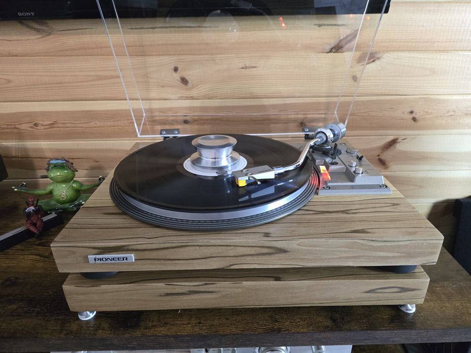 Gramofon Pioneer PL516