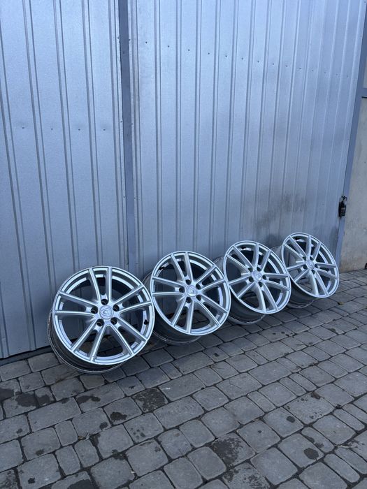 Диски 5/100 R16 ET40 Volkswagen Golf 4,Bora,Polo,Skoda Tour,Seat Ibiza