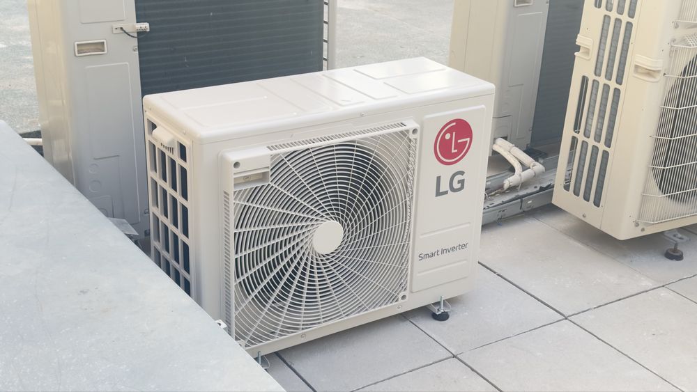 TECNICO, AR CONDICIONADO, INSTALACAO, CARGA DE GAS