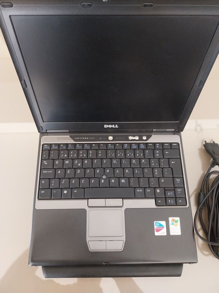 Computador Dell Latitude D410