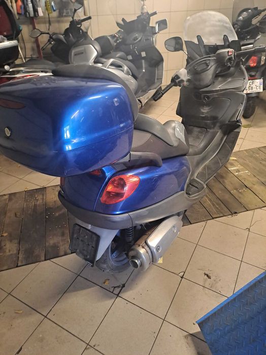 Piaggio x 9 180 , silnik ,plastiki, lampy , wszystkie części