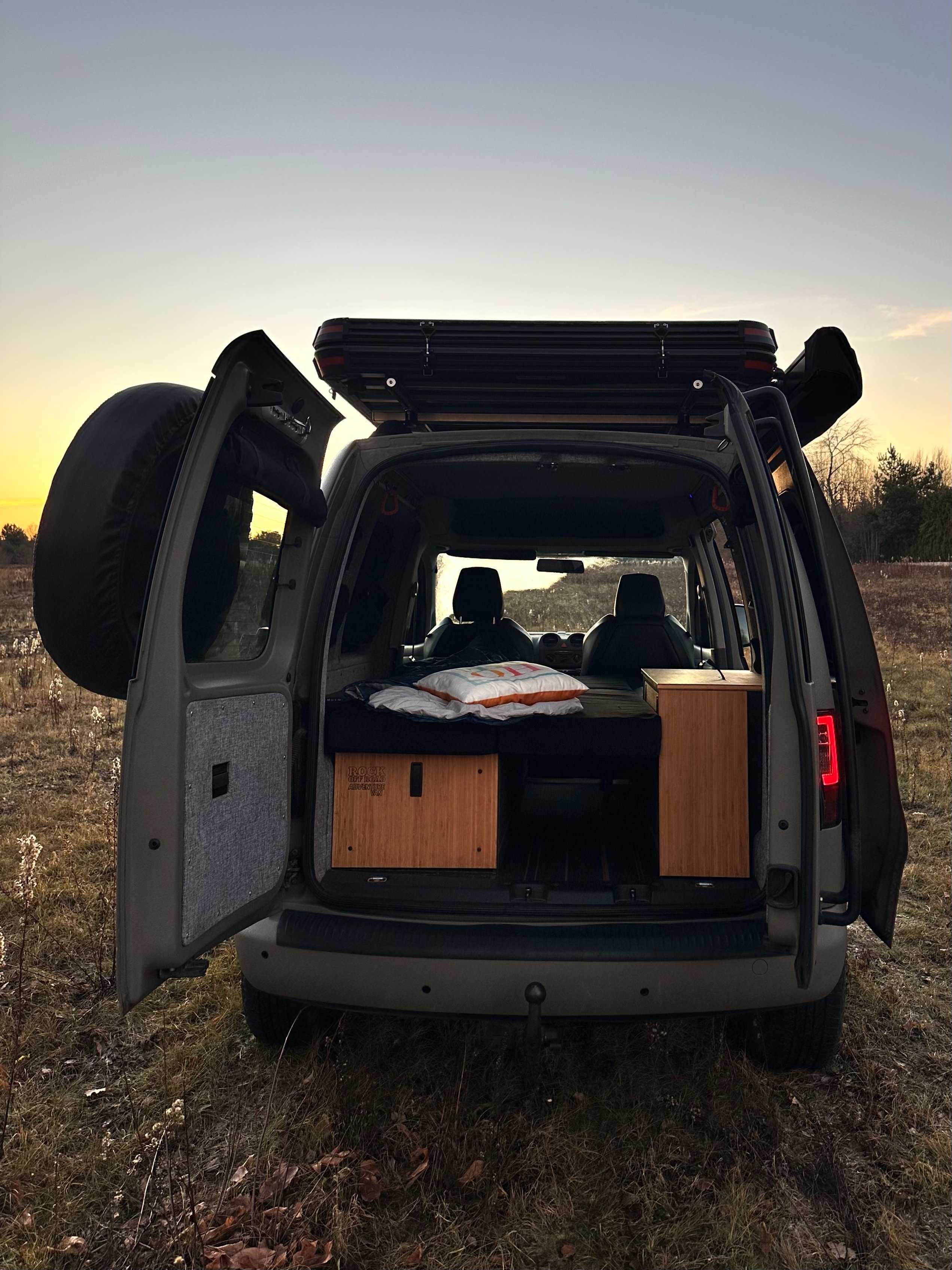 VW Caddy 4x4 - kamper mały ale .. - ZAMIANA