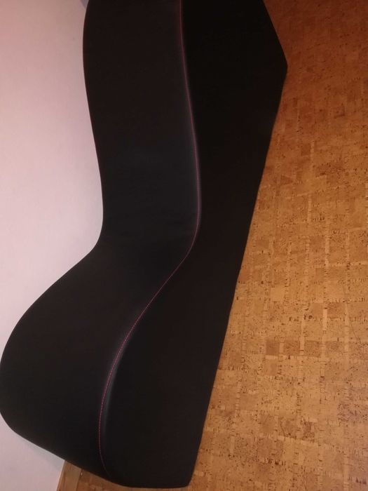 Sofá Poltrona. Apimenta o seu casamento, e quebra a rotina comprando..