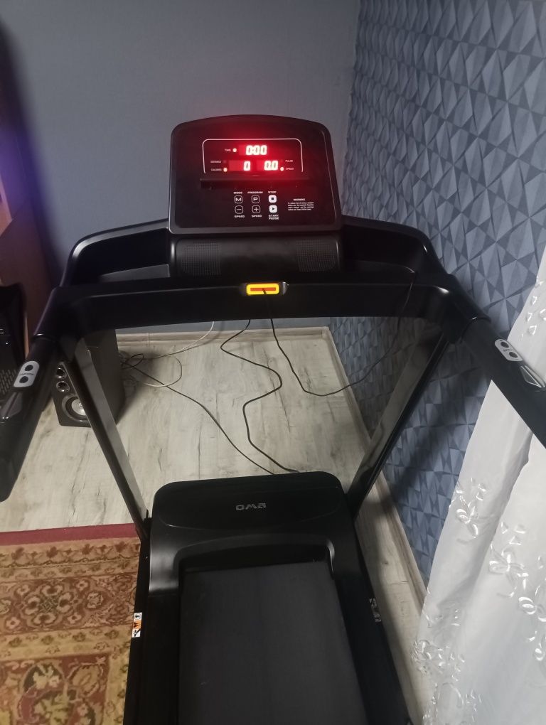 Бігова доріжка OMA Fitness5105CB