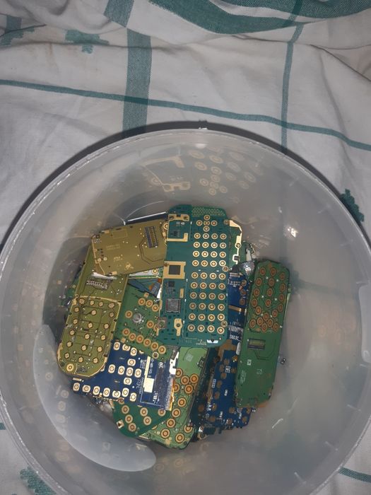 Платы от старых мобильных телефонов (на афинаж)