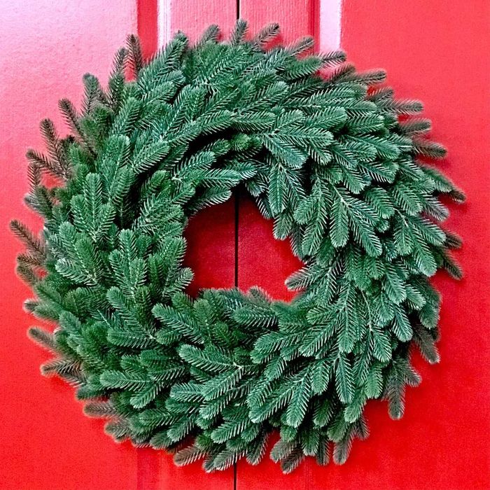 Вінки хвойні новорічні "Traditional 40, 50, 60 см." литі зелені.