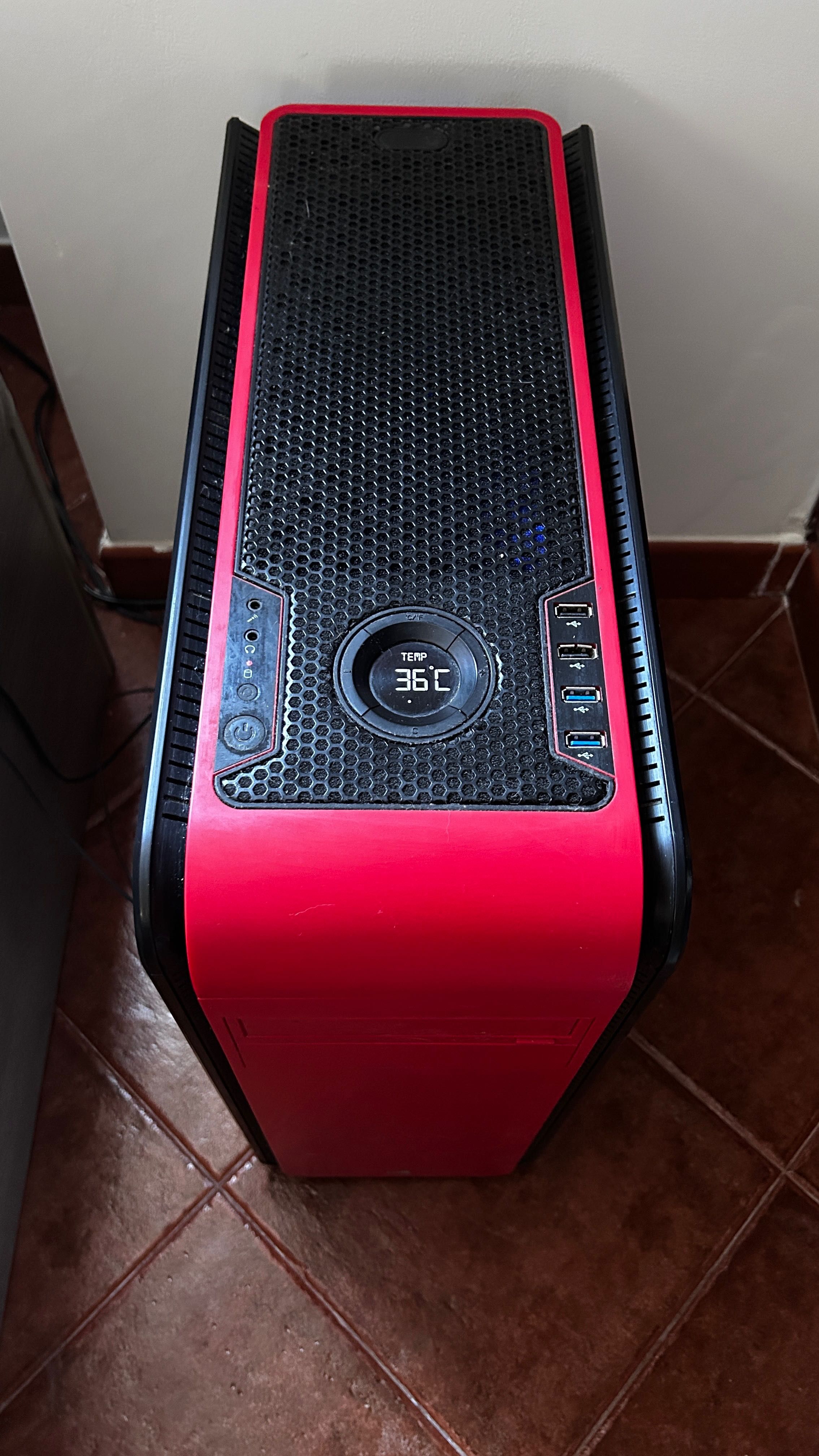 PC Computer & 39 Inch TV as Screen plus Keyboard & mouse