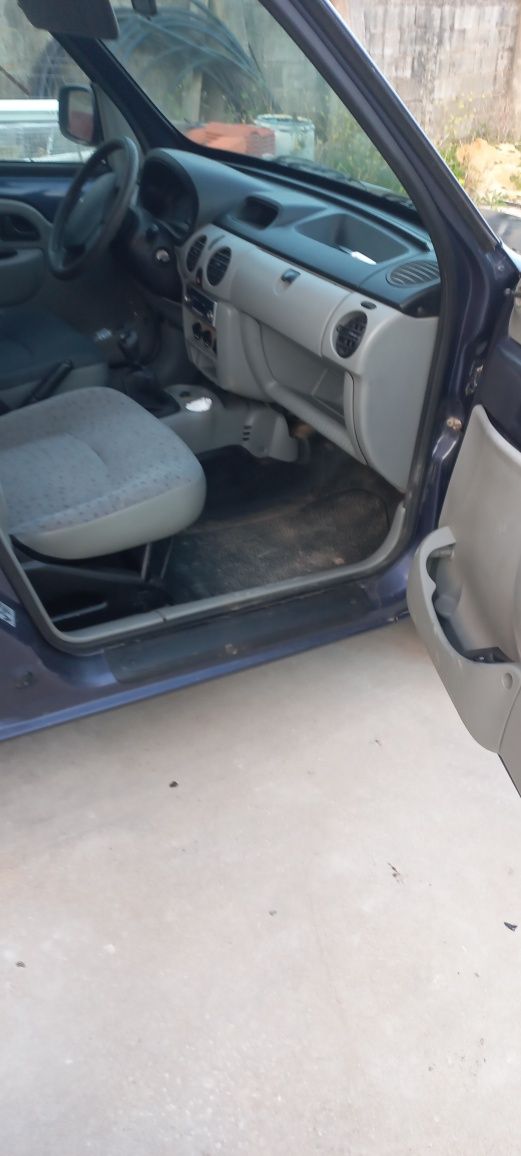 Renault kangoo   2 004