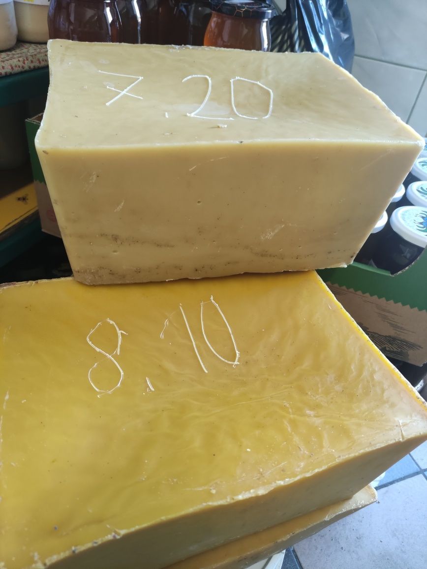 Sprzedam naturalny wosk pszczeli 1kg