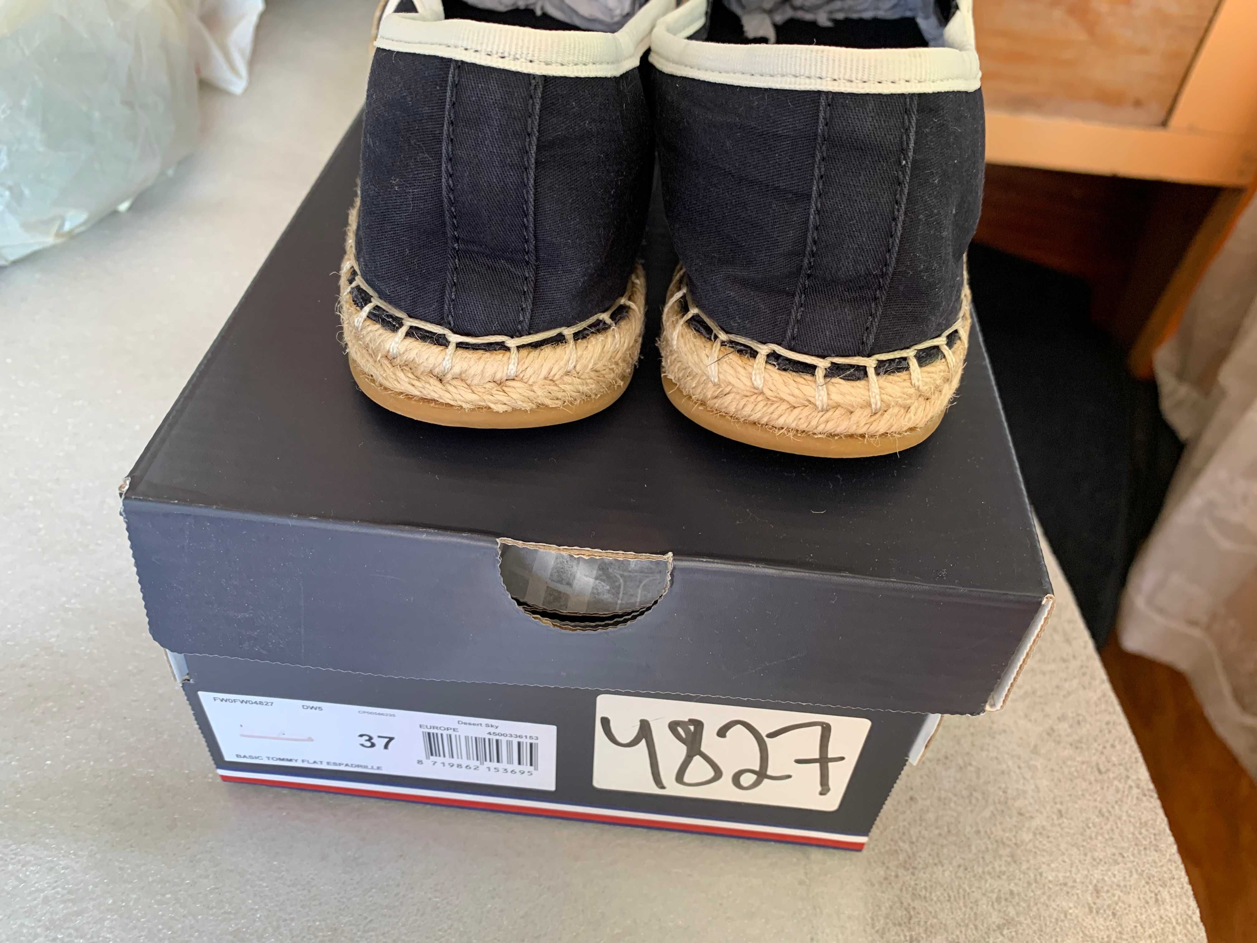 Продам мокасины Tjmmy Hilfiger.