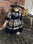 Lalka ( figurka) w starym stylu
