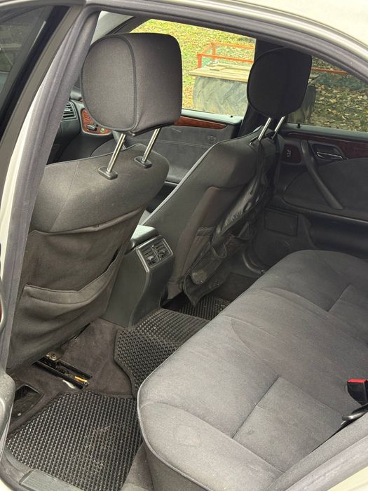 Продам Mercedes E320 3.2 cdi W210
