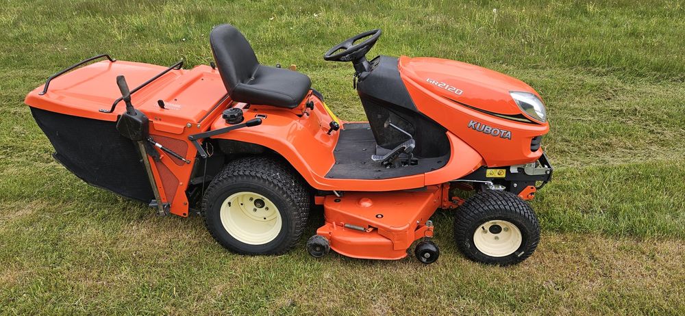 Kosiarka traktorek Kubota GR2120 4x4 diesel