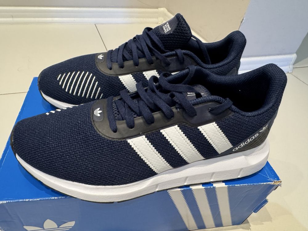 Adidas Swift Run RF