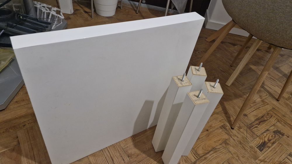 LEIA A DESCRIÇÃO!  rack de tv de vidro com rodas + mesa ikea