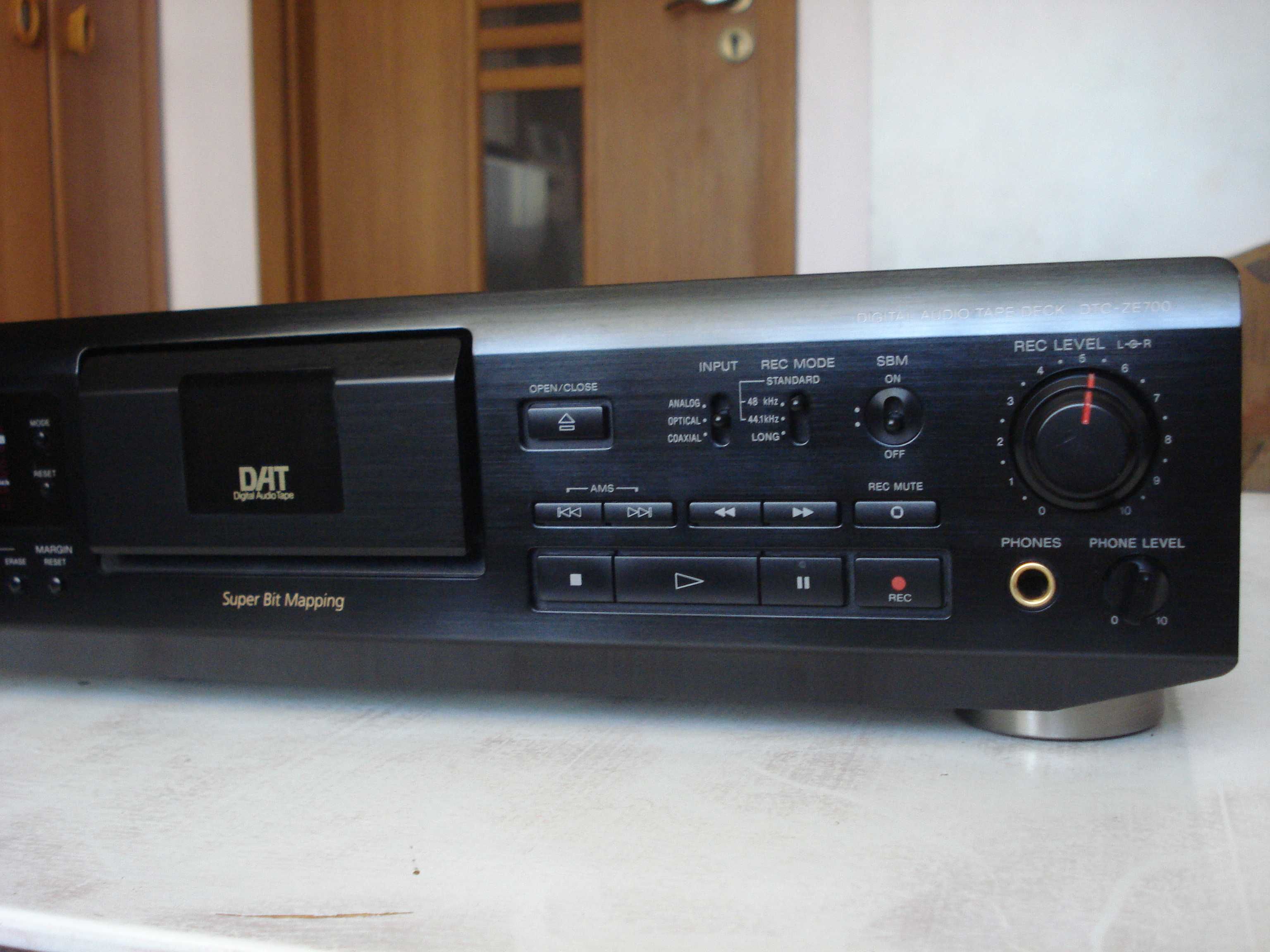 Дека DAT "Sony" DTC-ZE700, DTC-55es, dat-касети