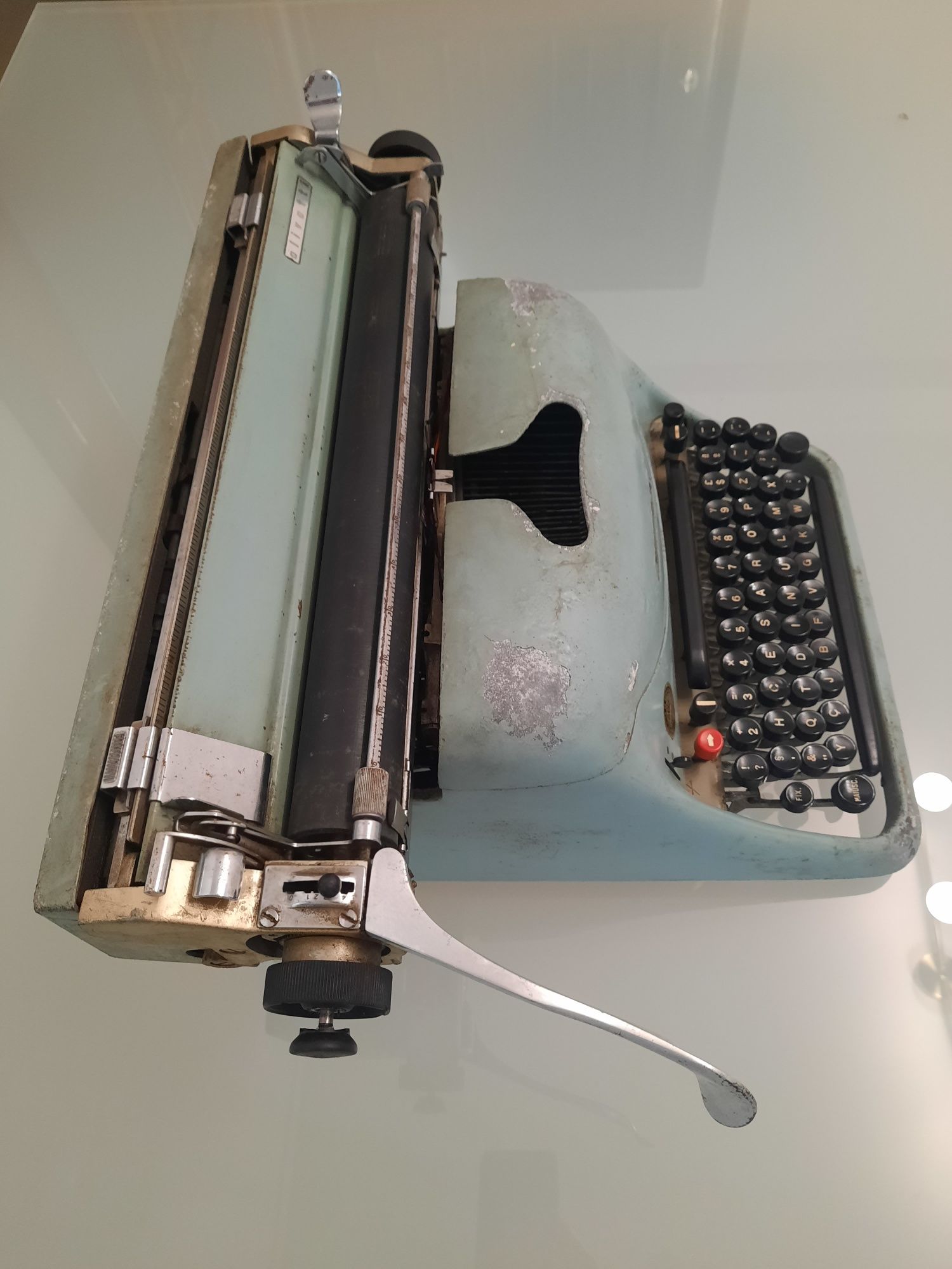 Máquina de escrever Lexicon 80 Olivecti