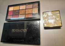 Zestaw 3 paletek: cienie do powiek, bronzery Revolution, Catrice