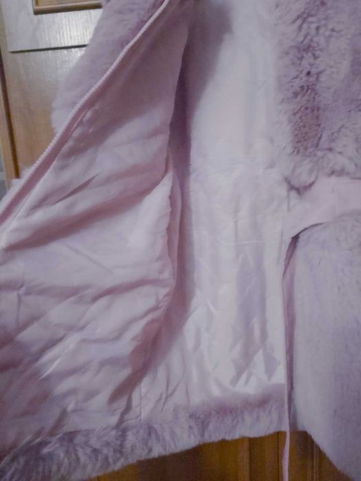 Шубка для дівчинки.