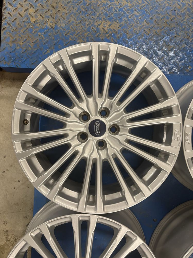 5x108 19 Ford Focus RS Mondeo Kuga Puma S-Max