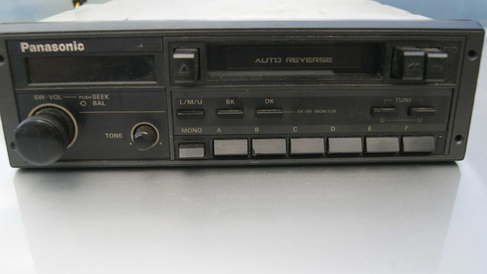 Radioodtwarzacz Panasonic CQ-824EG