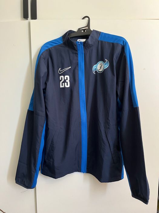 Bluza i kurtka wiatrówka Nike klub siódemka Tychy rozmiar 147-158