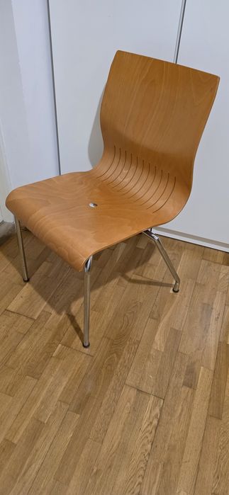 Krzesła  2 sztuki  profilowane