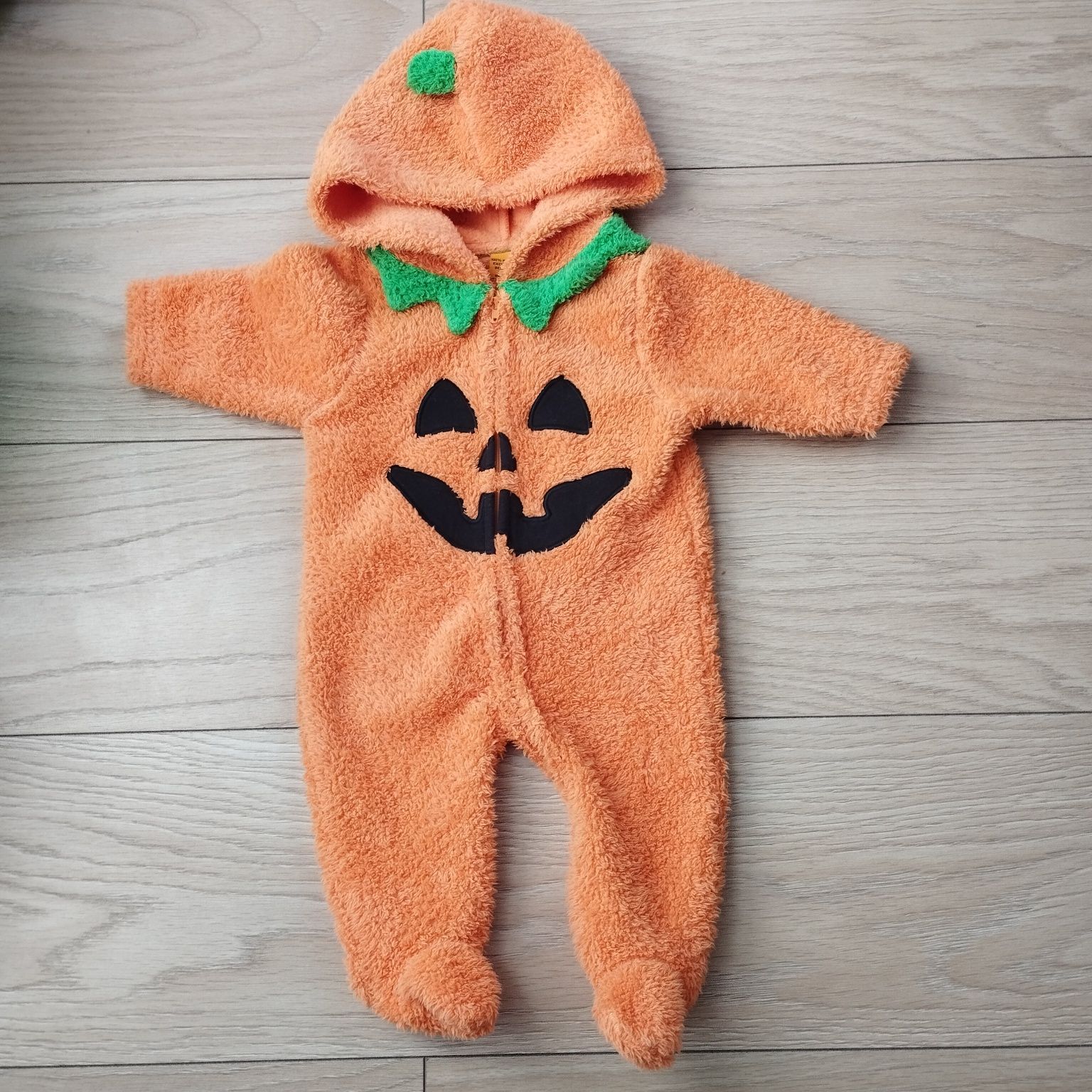 Pajacyk/ kombinezon Halloween 62/68