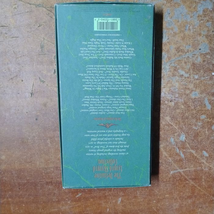 Płyty CD z muzyką.