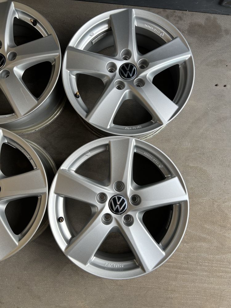 Диски 5 112 R16 Volkswagen passat b8  Jetta b7 Golf 6 5 Skoda Octavia