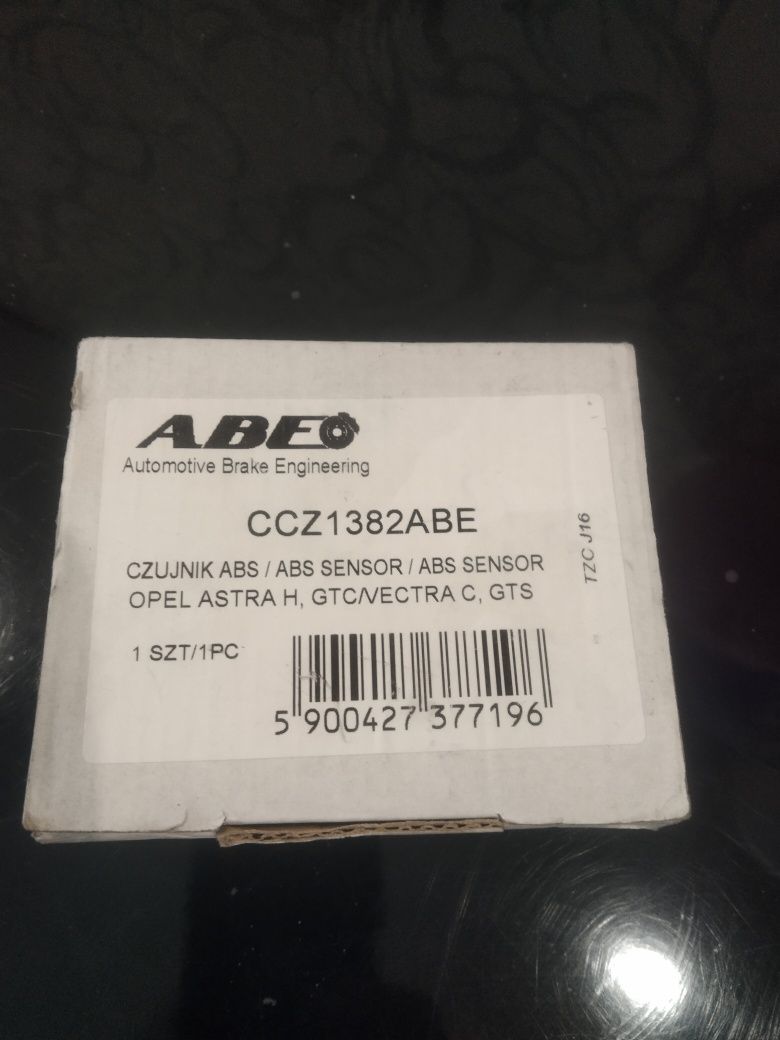 Датчик ABS правий ..opel astra h