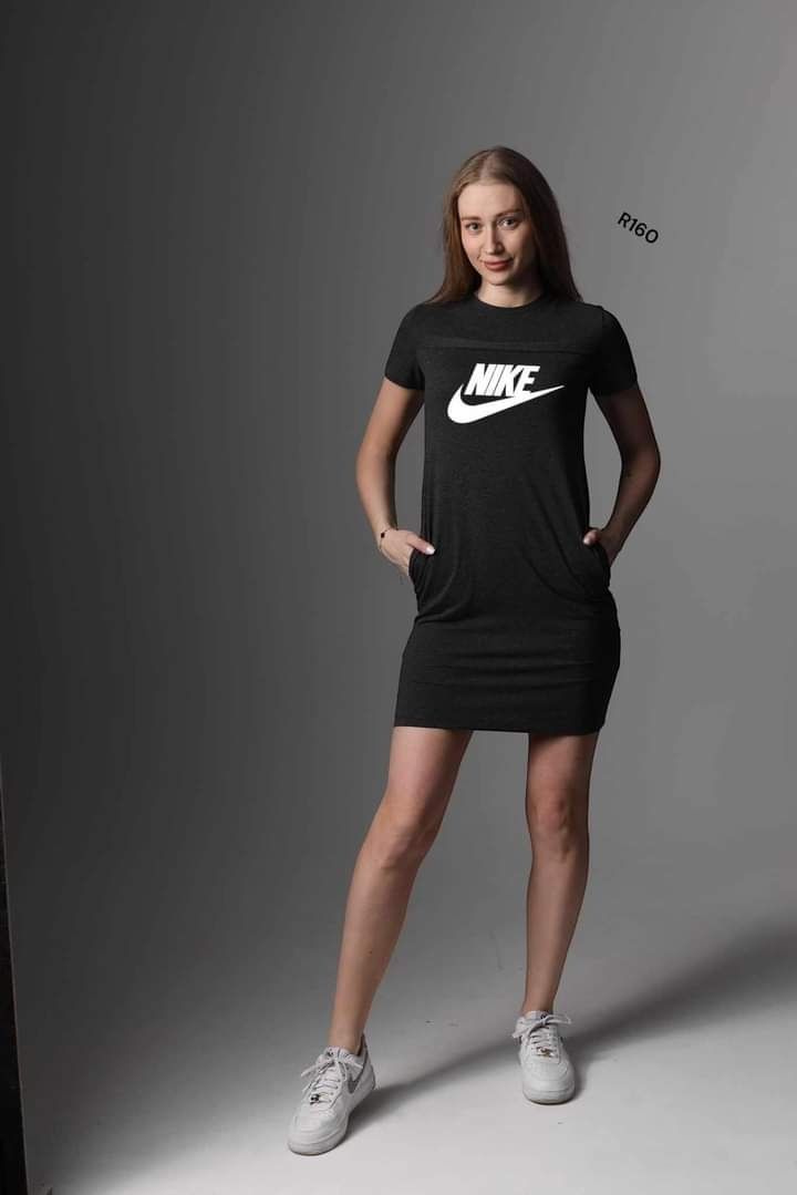 Sukienki damskie Nike Puma Guess Tommy Hilfiger Boss itp rozmiar S-xl