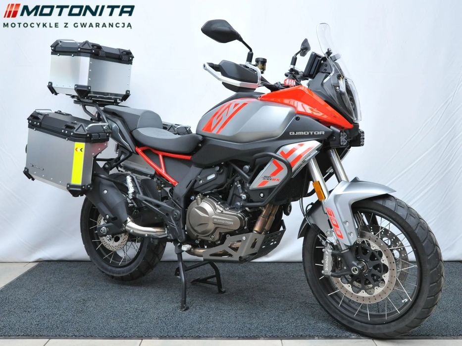 QJMOTOR SRT 600SX Demo QJMOTOR SRT600X  2025, Motonita, gwarancja