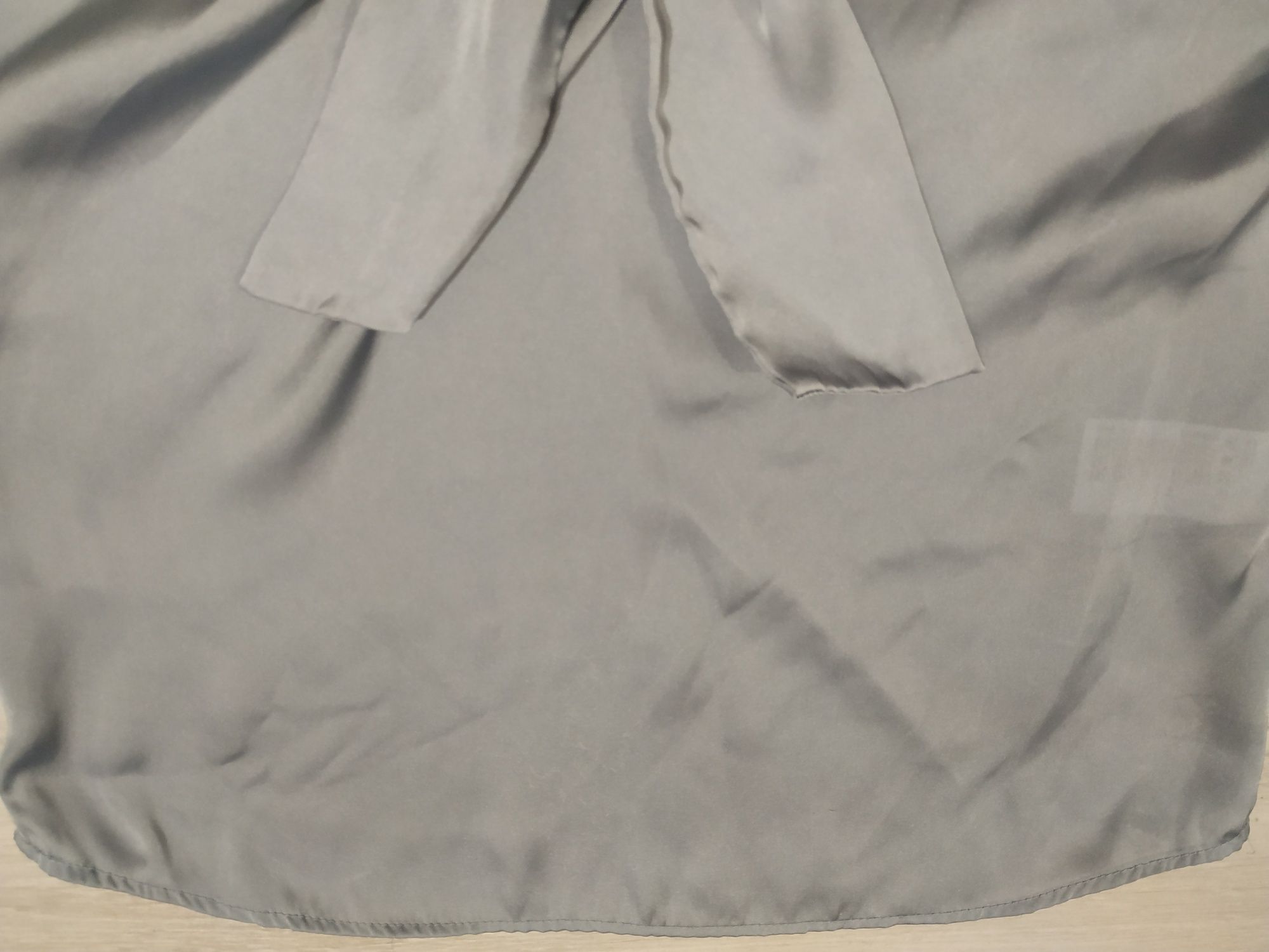 Satynowa bluzka H&M rozm. 34