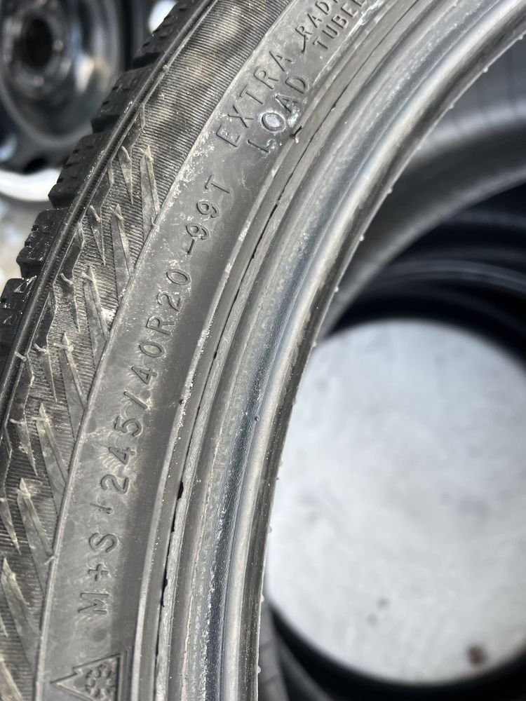 245/40R20 Nokian hakkapeliitta R5