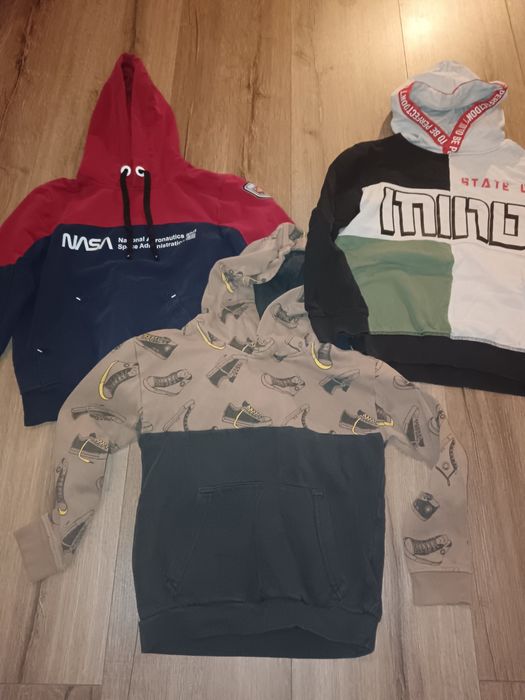 Bluzy z kapturem chłopięce zestaw 5 szt rozm. 134